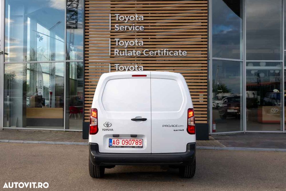 TOYOTA Proace 2024 — imagine 7