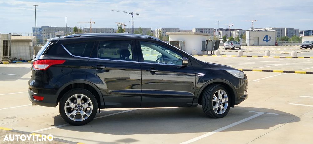 Ford Kuga 2.0 TDCi 4x4 Aut. Titanium - 5