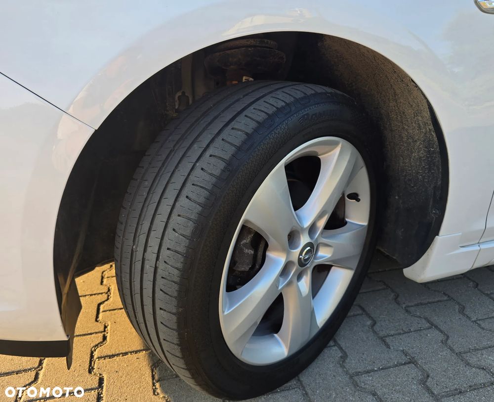 Opel Astra 1.4 T Cosmo - 24
