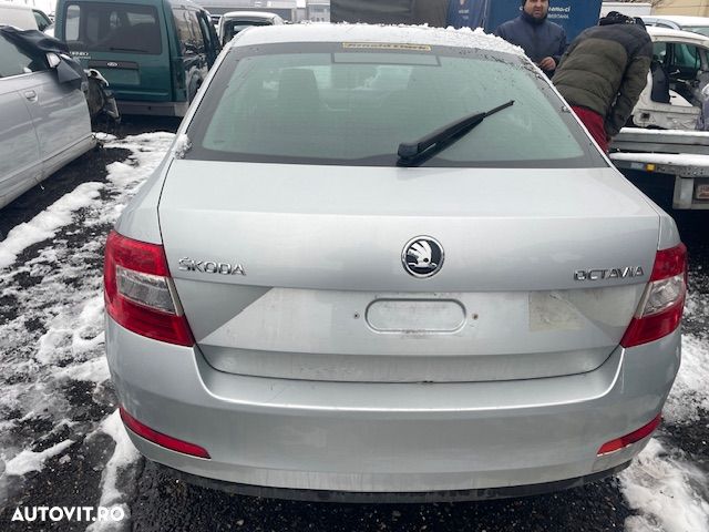 Dezmembrez Skoda Octavia 3 an 2016 motor 1.6 TDI CLH euro 6 - 5