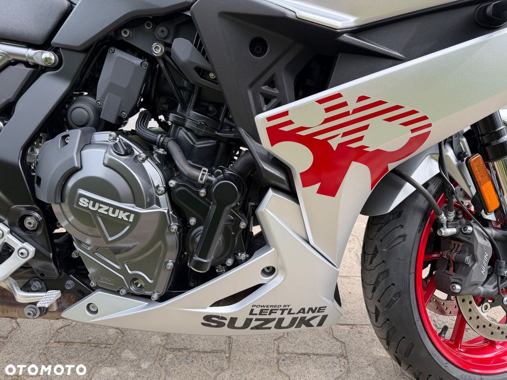 Suzuki GSX - 20