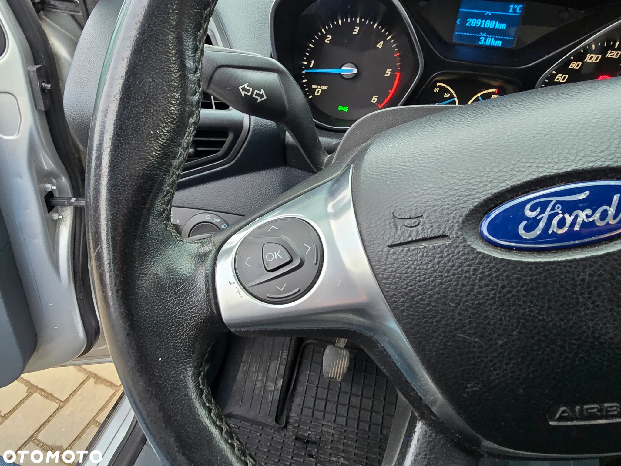 Ford Grand C-MAX - 26