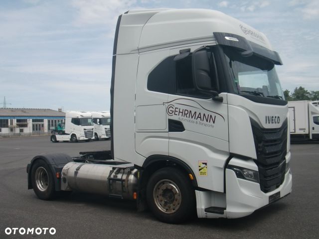 Iveco 460 LNG - 3