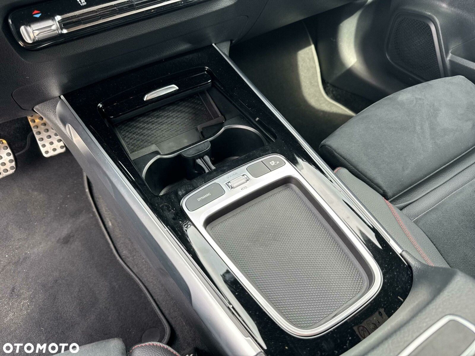 Mercedes-Benz GLB 200 AMG Line 7G-DCT - 15