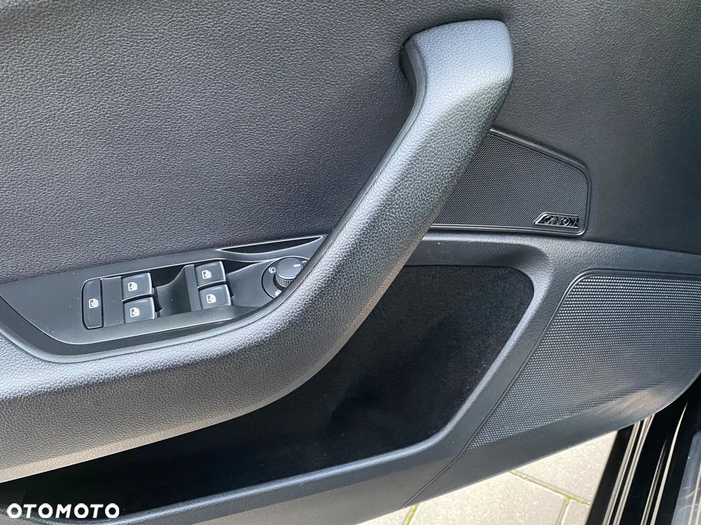 Skoda Superb 2.0 TDI L&K - 25