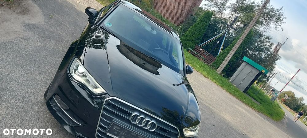 Audi A3 Sportback 1.6 TDI (clean diesel) Attraction - 4