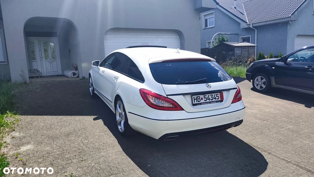 Mercedes-Benz CLS 350 CDI 4-Matic BlueEff - 21