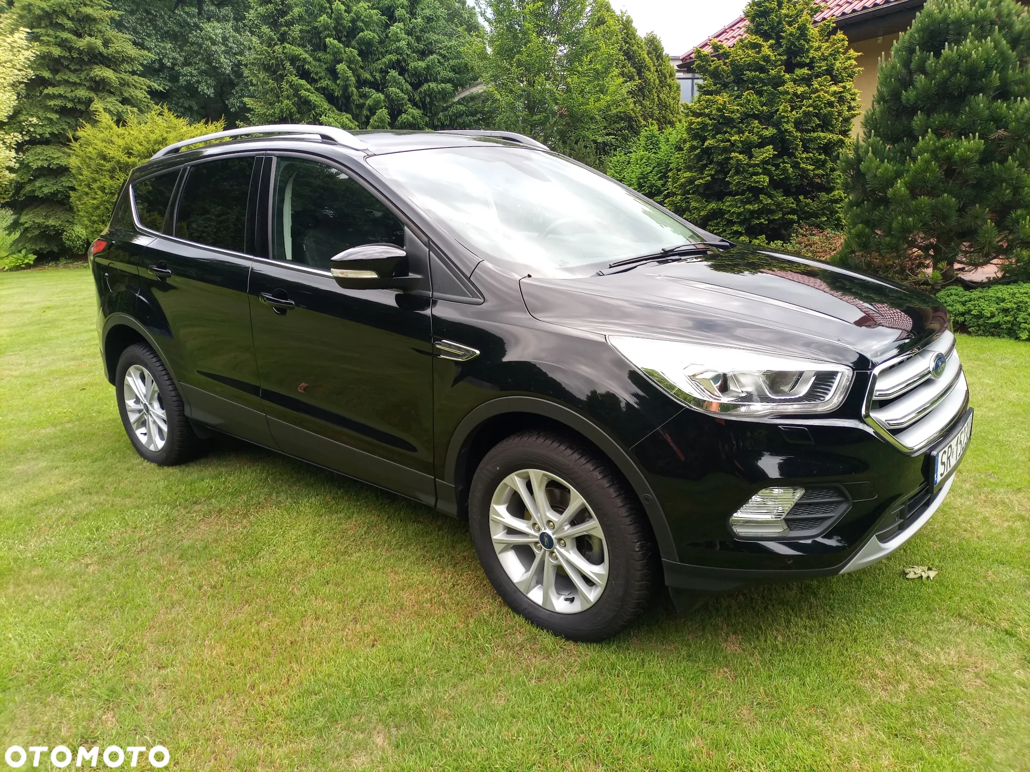 Ford Kuga 1.5 EcoBoost 2x4 Titanium - 3