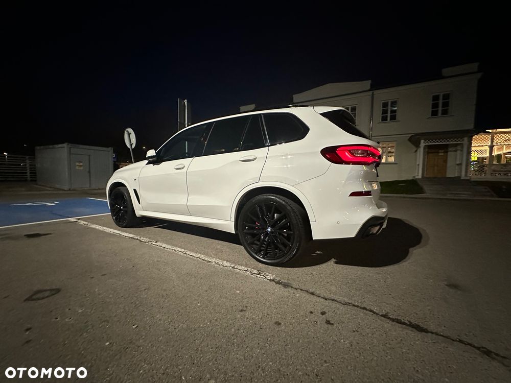 BMW X5 xDrive40i mHEV - 2