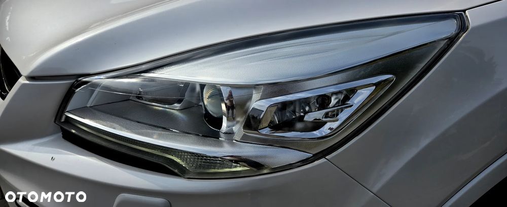 Ford Kuga 2.0 TDCi 4x4 Titanium - 5