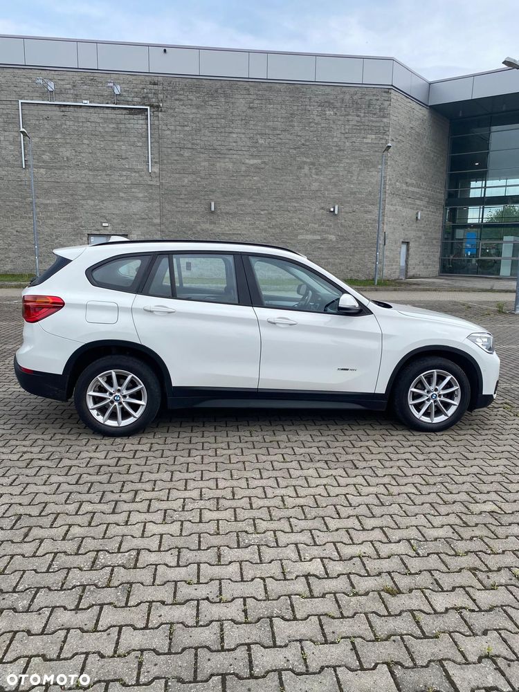 BMW X1 sDrive18i - 3