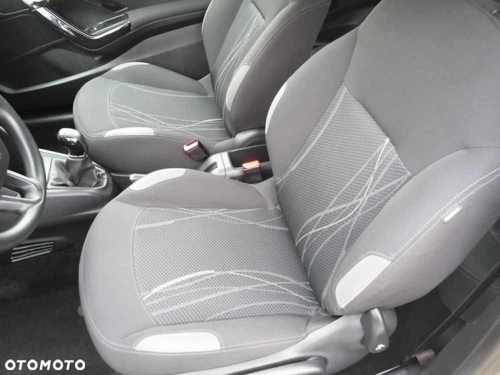 Peugeot 208 95 VTI Active - 22