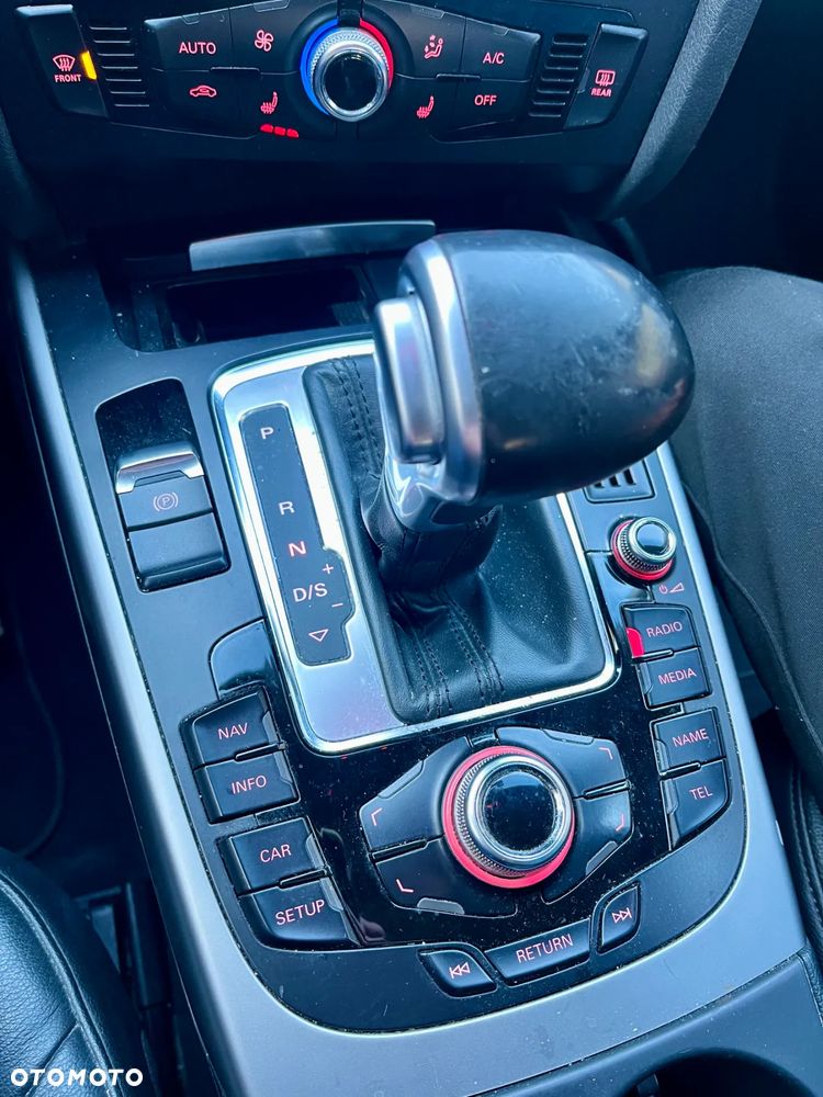 Audi A4 Avant 2.0 TDI DPF clean diesel multitronic Attraction - 14