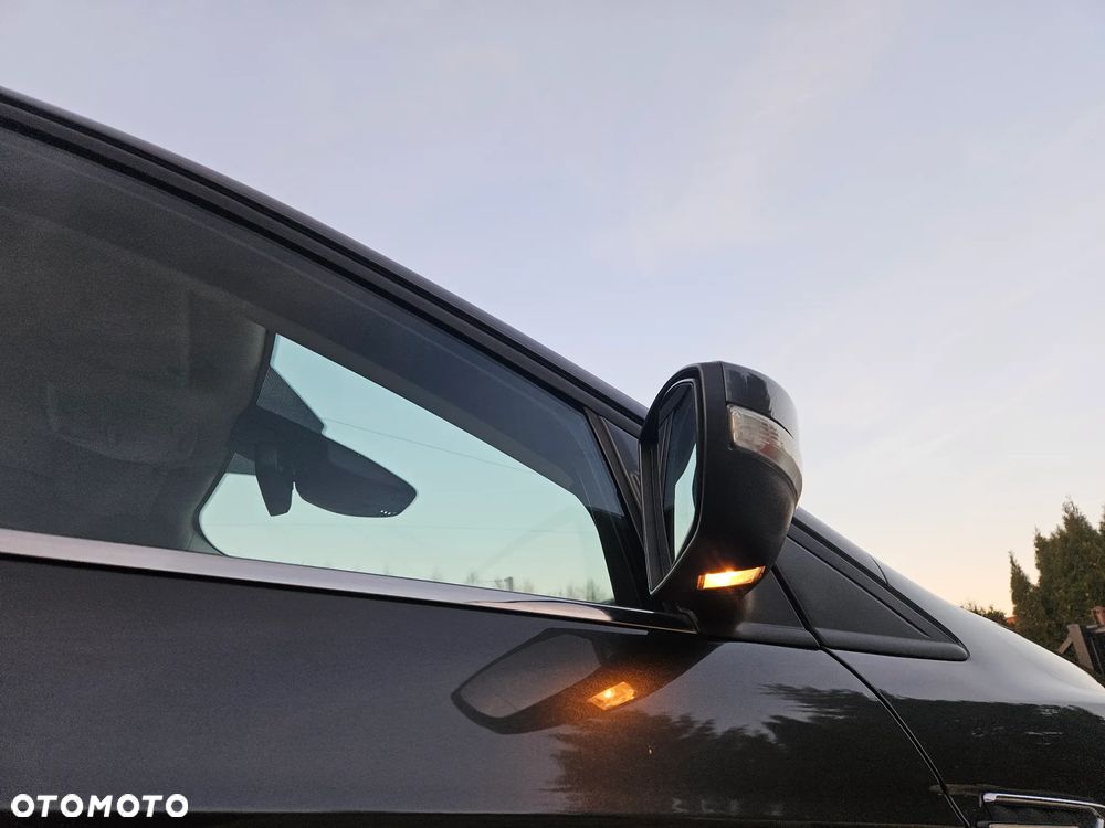 Ford Kuga 1.5 EcoBoost 2x4 Titanium - 9