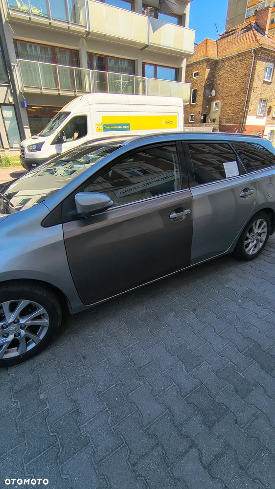 Toyota Auris - 5