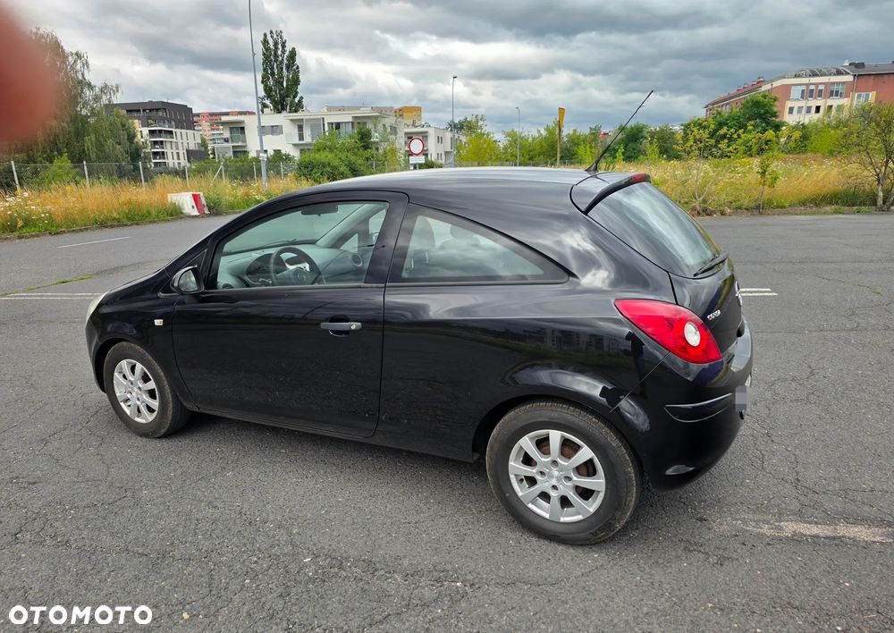 Opel Corsa - 1