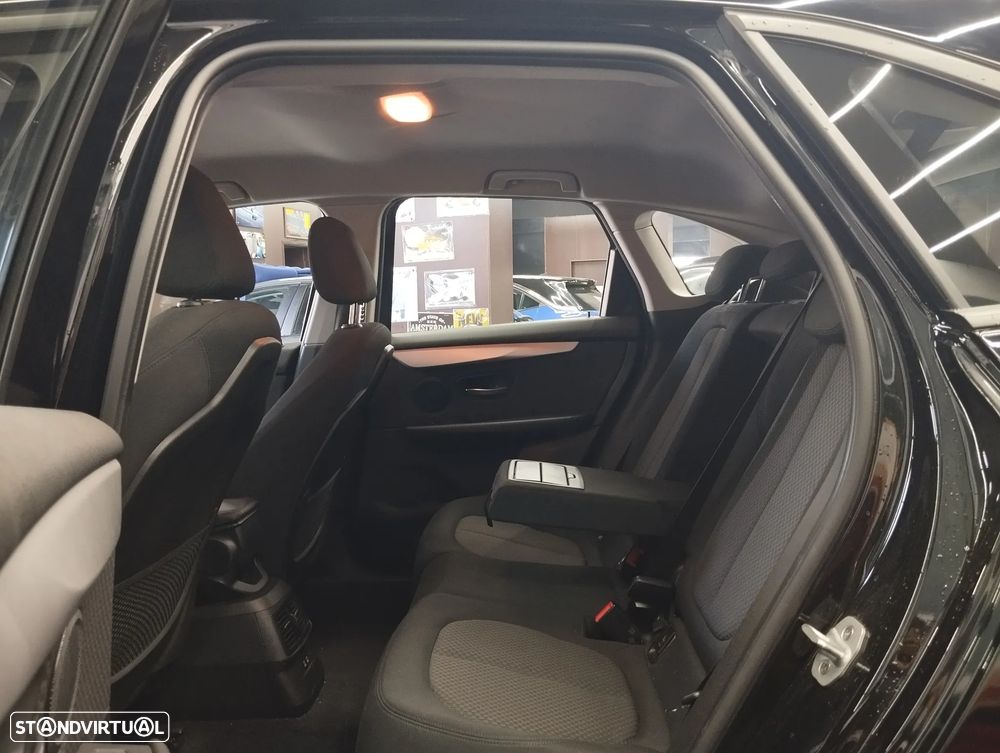 BMW 216 Active Tourer d - 13