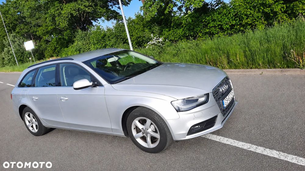 Audi A4 Avant 2.0 TDI DPF quattro Ambiente - 2