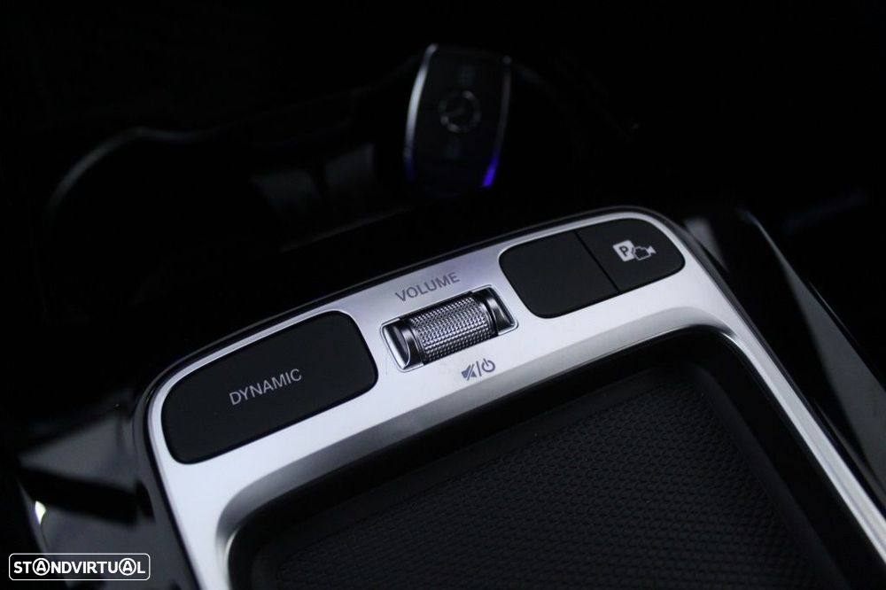 Mercedes-Benz A 250 e AMG Line - 30