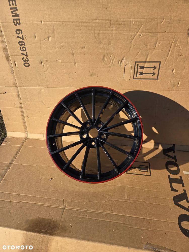 Felga alumiowa VW Golf VIII 8 19 Cali Gti Gtd R 5H0601025AH 8J-Nx19H2 ET 50 - 2