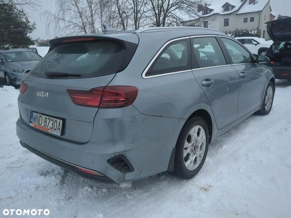 Kia Ceed - 4