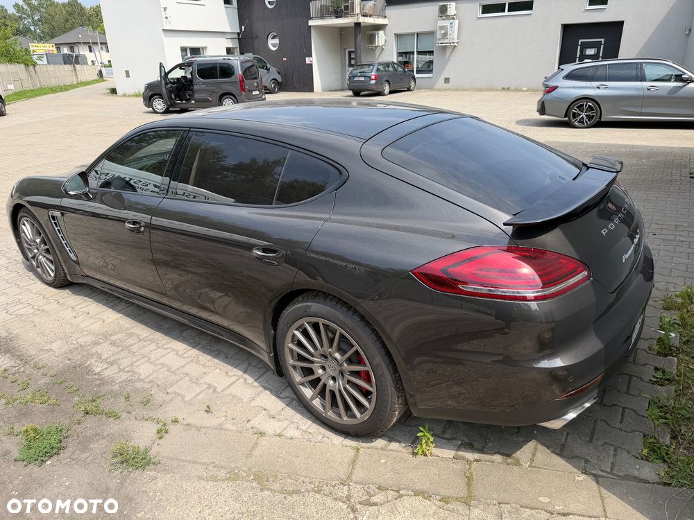 Porsche Panamera Turbo Executive - 3