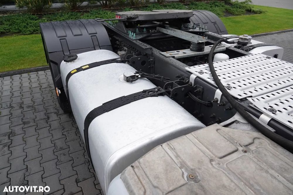 Volvo FH 500 / CABĂ JOSĂ / HIDRAULICĂ / CONTRACTUL DE SERVICE POSTĂ - 17