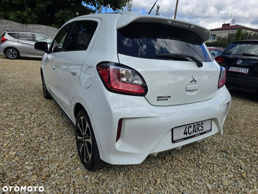 Mitsubishi Space Star - 32