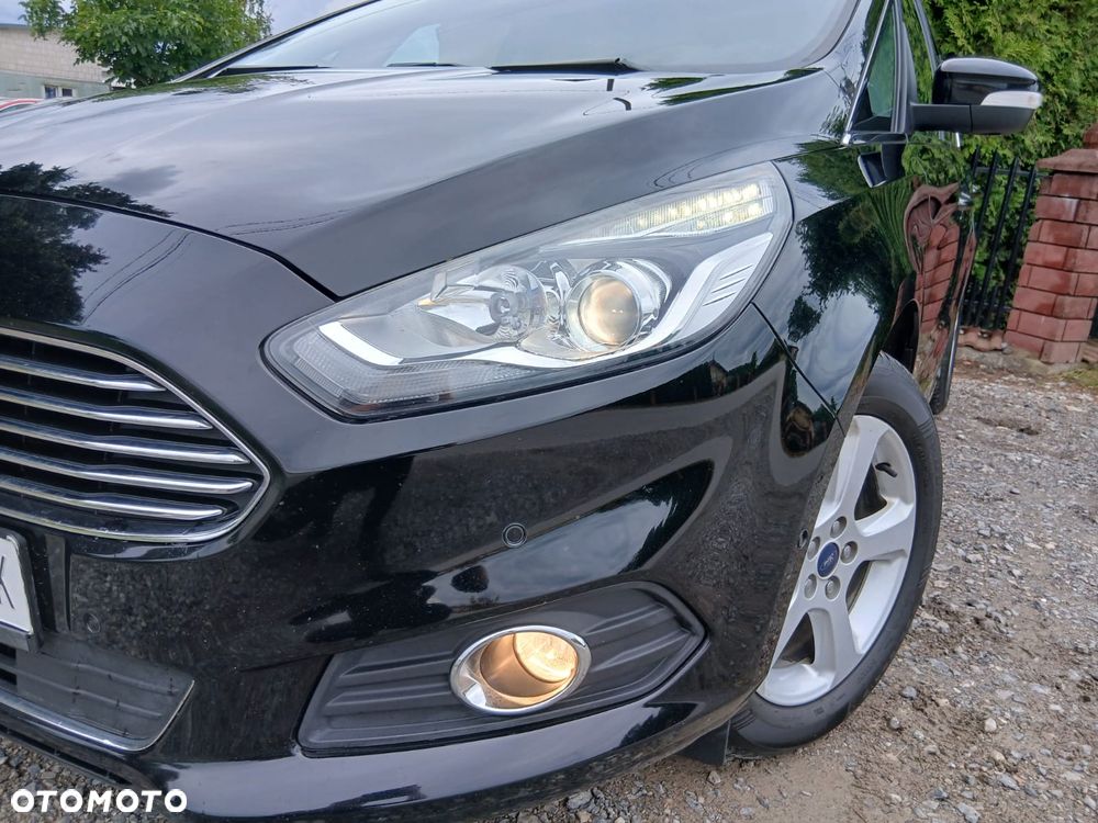 Ford S-Max - 14