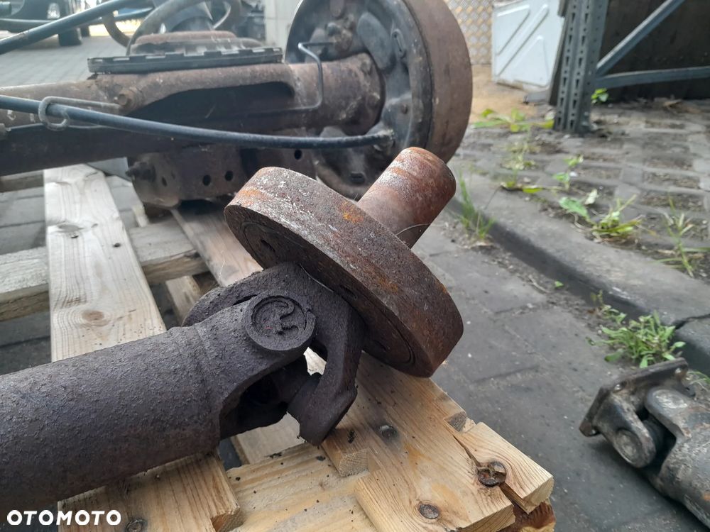 JEEP CHEROKEE LIBERTY KJ WAŁ NAPĘDOWY 9923118-2517 52111558AD - 2