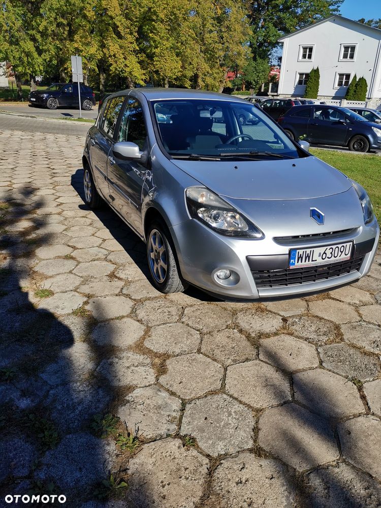 Renault Clio - 2