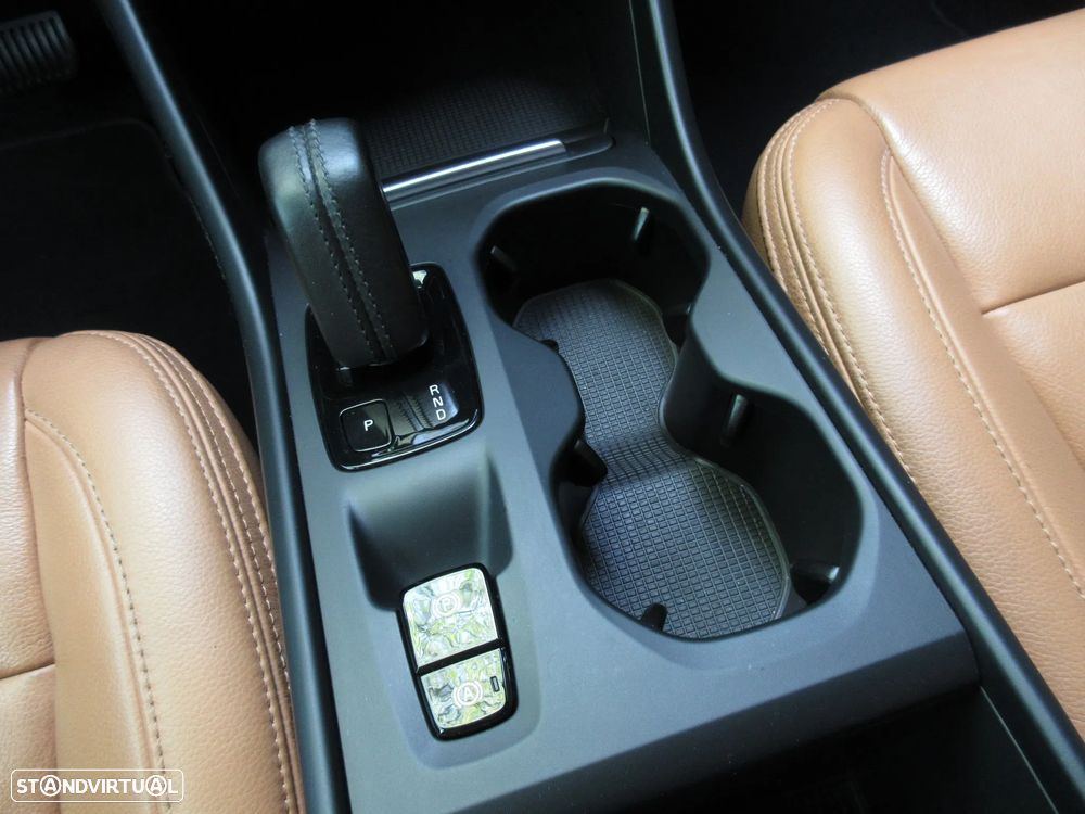 Volvo XC 40 2.0 D3 Momentum Plus Geartronic - 47