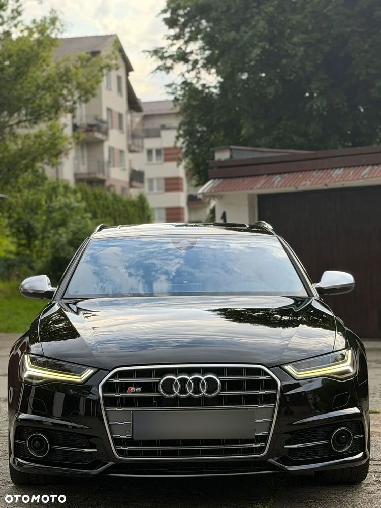 Audi S6 Avant - 30