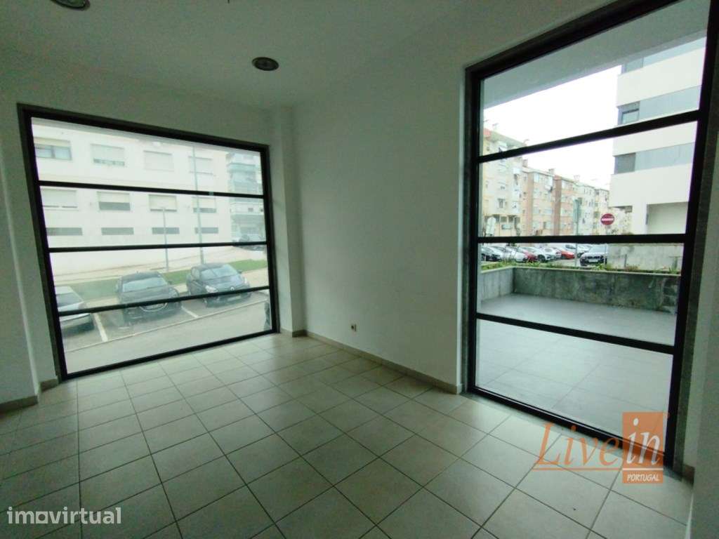 Excelente Espaço Comercial à em Odivelas Quinta da Memória - Grande imagem: 5/19
