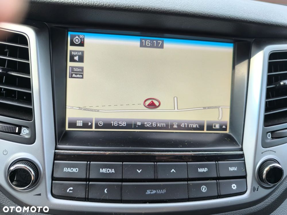 Hyundai Tucson 1.7 CRDI BlueDrive Style 2WD - 37