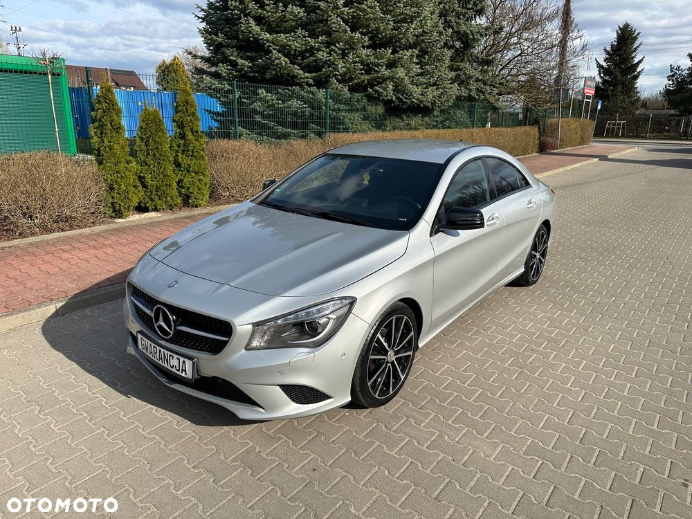 Mercedes-Benz CLA 180 UrbanStyle Edition - 2
