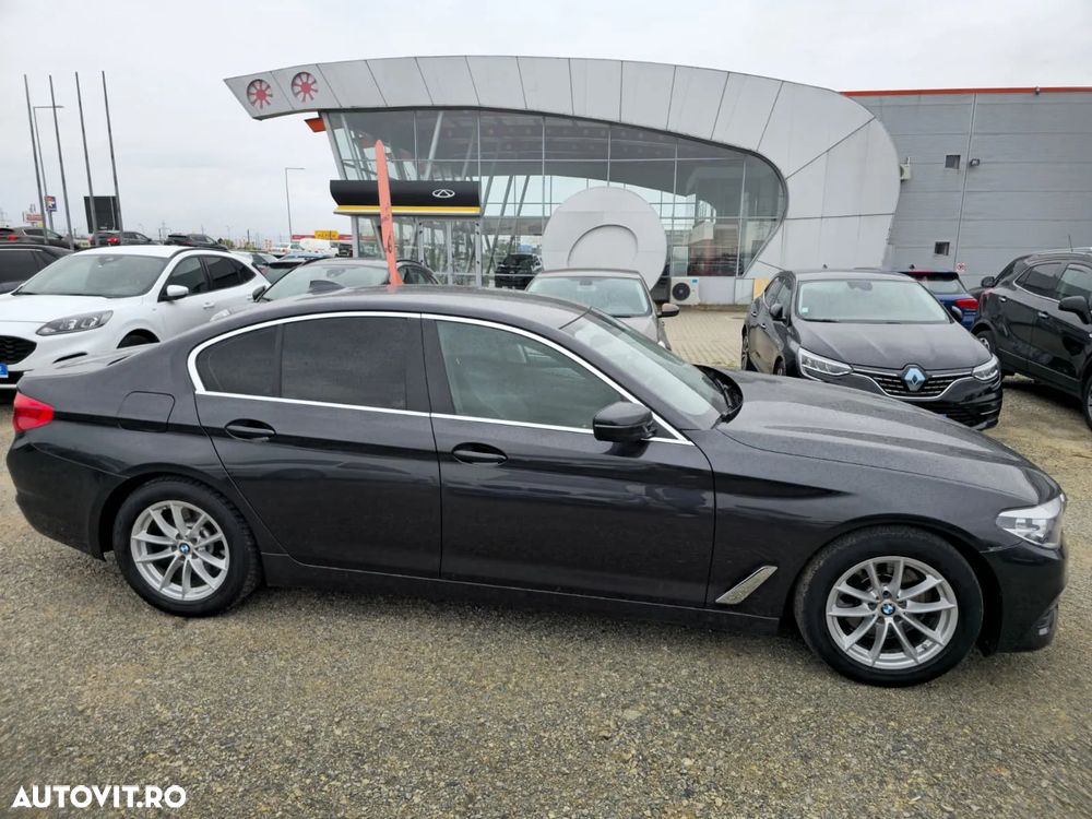 BMW Seria 5 520d AT - 6