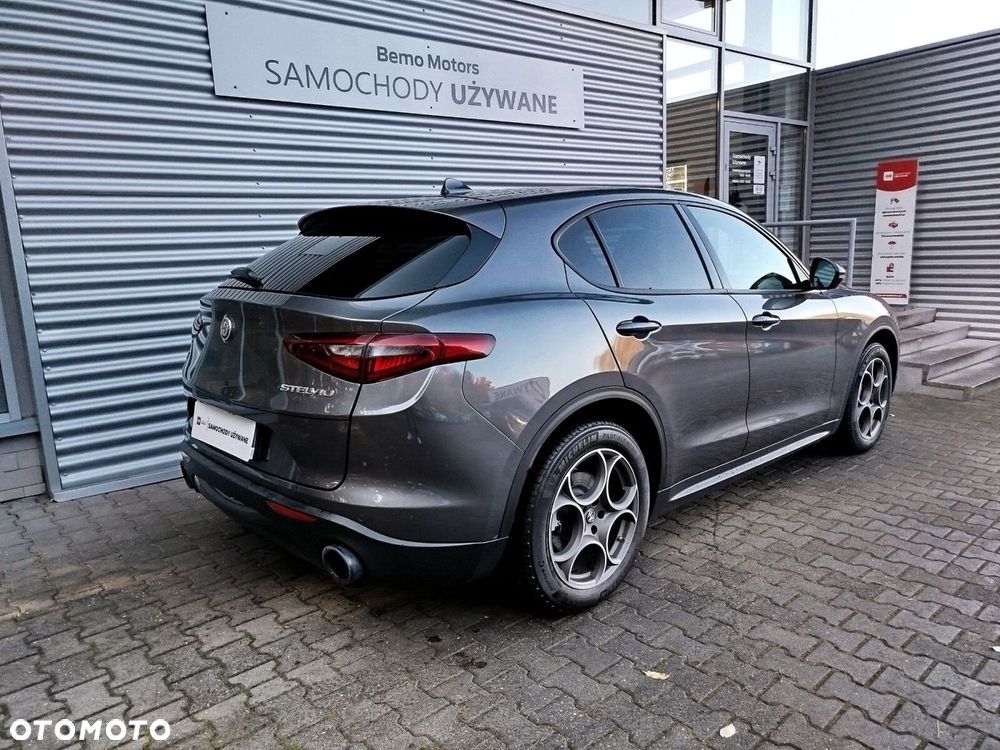 Alfa Romeo Stelvio 2.0 Turbo Sprint Q4 - 8