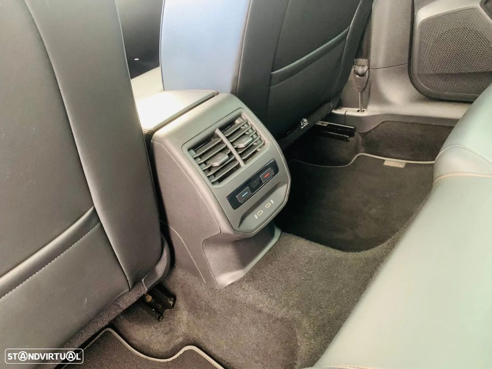 Cupra Formentor 1.4 e-Hybrid DSG VZ - 44