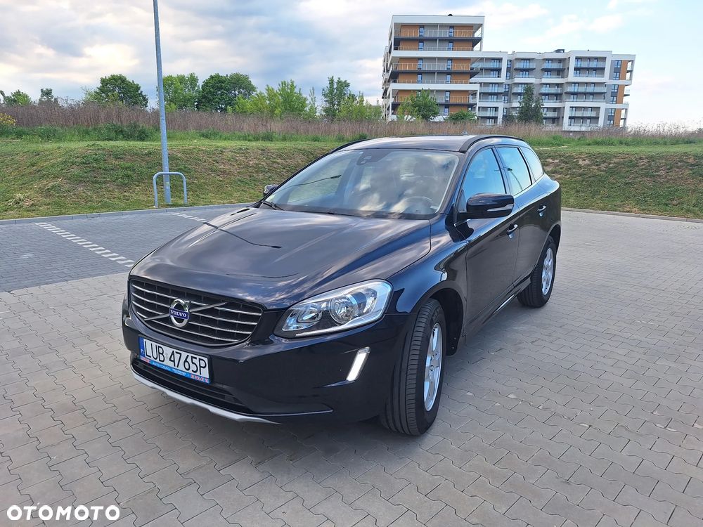 Volvo XC 60 D3 Drive-E Momentum - 1