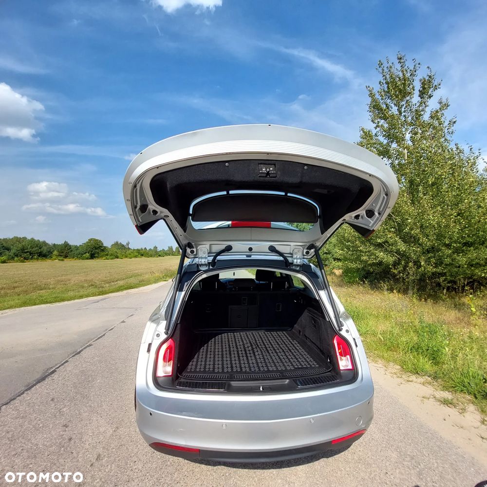 Opel Insignia 2.0 CDTI - 11