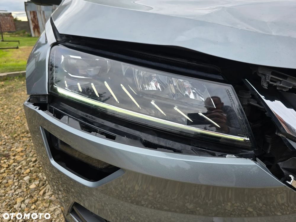 Skoda Karoq 2.0 TDI SCR 4x4 DSG Sportline - 10