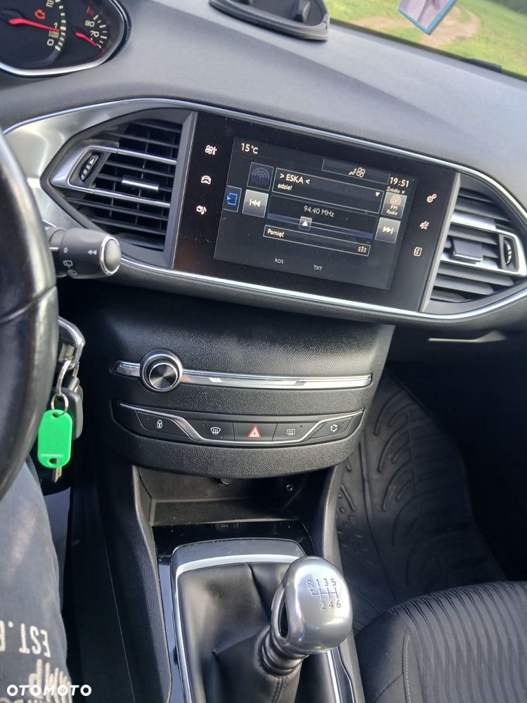 Peugeot 308 125 THP Active - 9