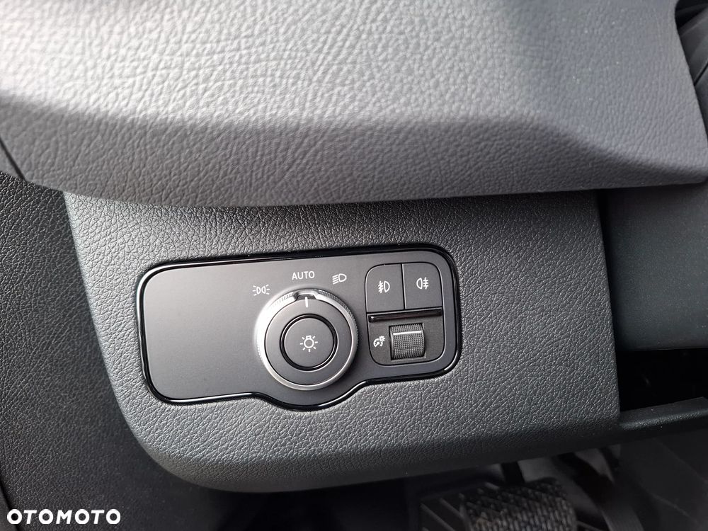 Mercedes-Benz Sprinter 319 CDI Furgon PRO długi 4325 mm L3H2 - 36