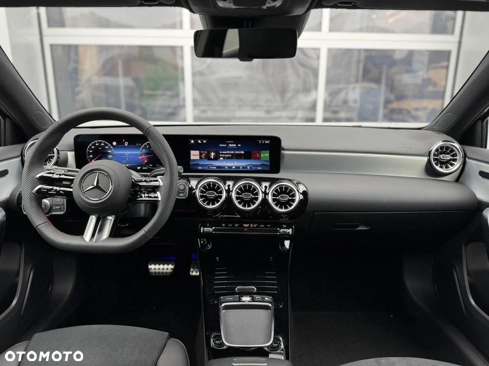 Mercedes-Benz Klasa A 200 4Matic 8G-DCT Advanced AMG Line - 15