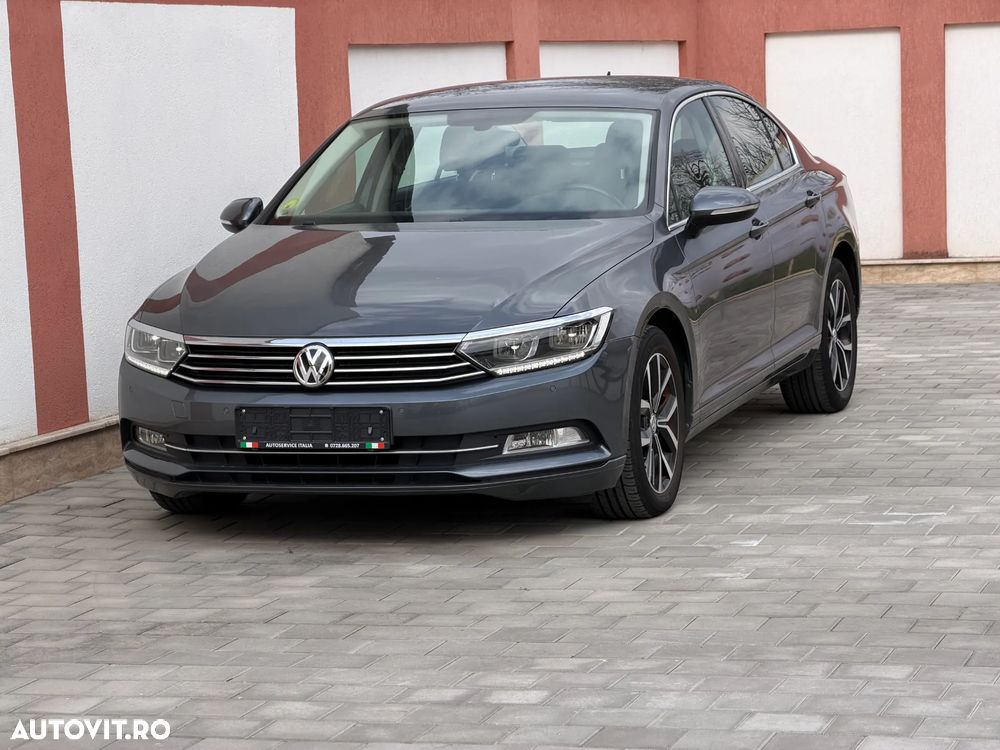 Volkswagen Passat - 32
