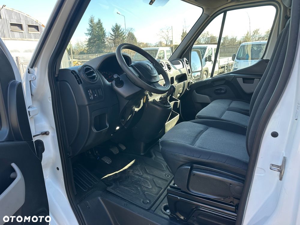 Renault Master 2.3 dci 125ps 2014r L2H2 stan extra - 26