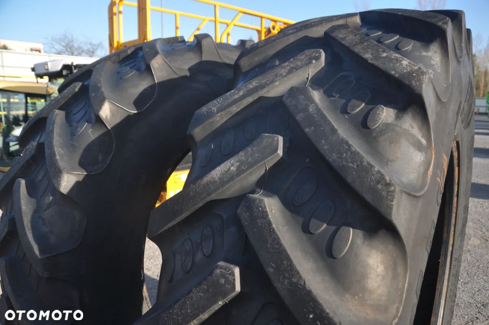 Opona BKT 520/85 r 38 20.8 r 38 - 2