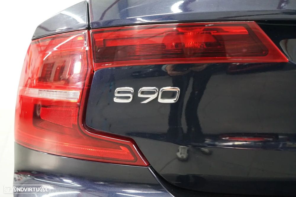 Volvo S90 2.0 D5 Momentum AWD Geartronic - 11