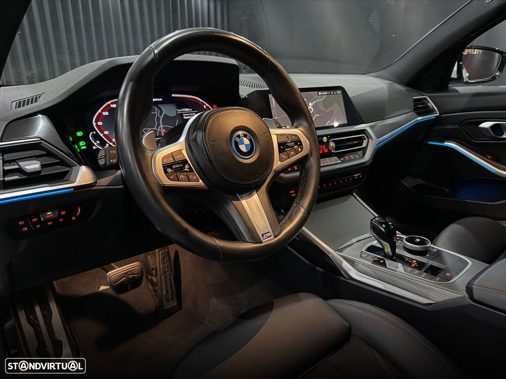 BMW 330 e Pack M Auto - 13